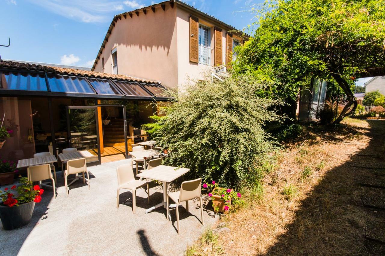 Les Messageries Hotel Saint-Flour  Bagian luar foto