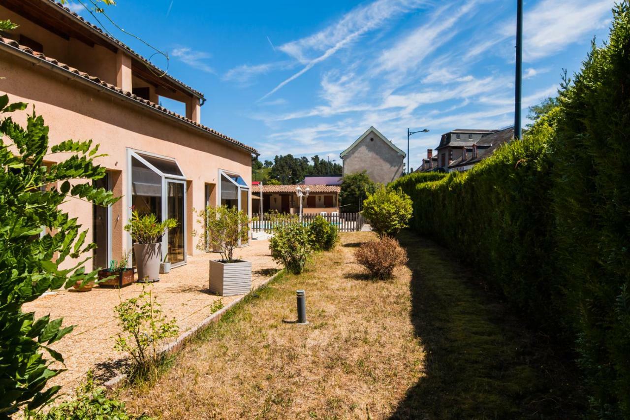 Les Messageries Hotel Saint-Flour  Bagian luar foto